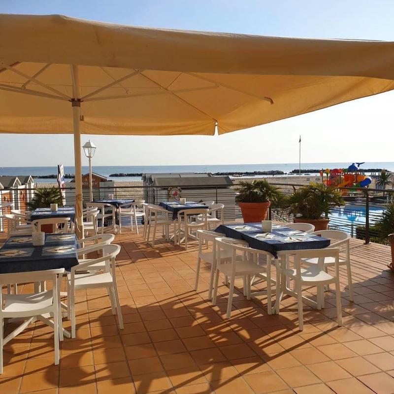 Hotel Nord Est Cattolica Esterno foto