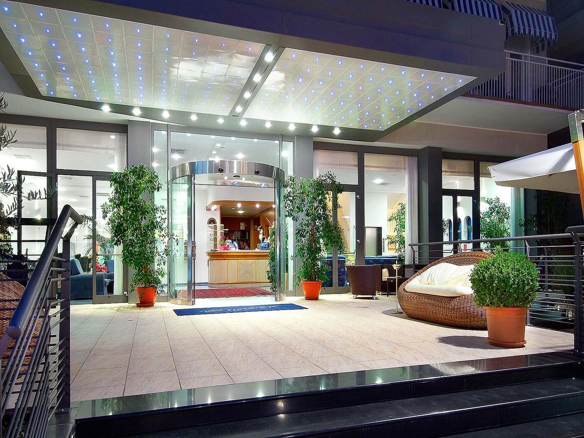 Hotel Nord Est Cattolica Esterno foto